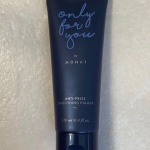 Monat hair smoothing primer